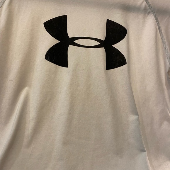 UA White Dr-Fit T-Shirt. Great condition. Youth L - Picture 2 of 4